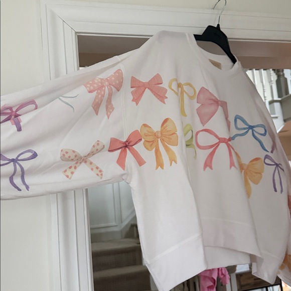 Judith March Bow Pullover - Picture 2 of 8